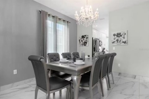 Casa en venta en Kissimmee, Florida, 5 dormitorios, 241.92 m2 № 1514914 - foto 18