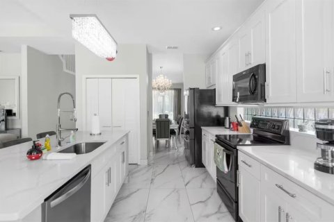 Casa en venta en Kissimmee, Florida, 5 dormitorios, 241.92 m2 № 1514914 - foto 23