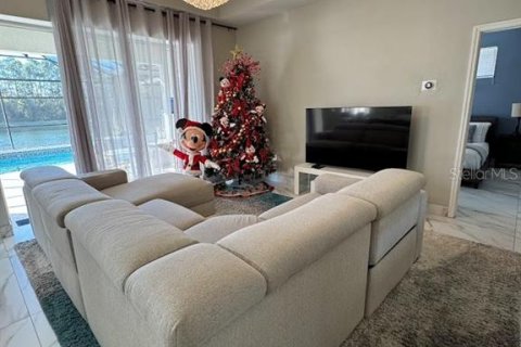 Casa en venta en Kissimmee, Florida, 5 dormitorios, 241.92 m2 № 1514914 - foto 12