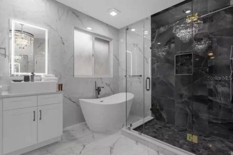 Casa en venta en Kissimmee, Florida, 5 dormitorios, 241.92 m2 № 1514914 - foto 28