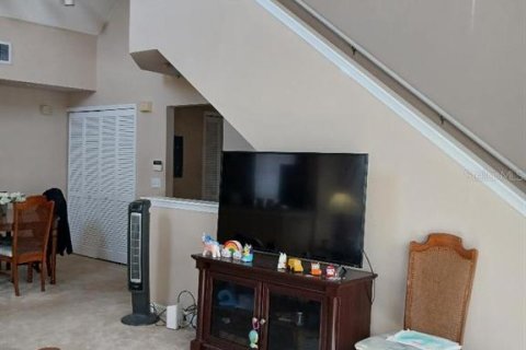 Condo in Sarasota, Florida, 1 bedroom № 2195968 - photo 4