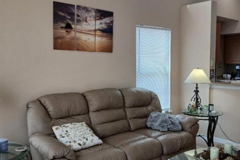 Condo in Sarasota, Florida, 1 bedroom № 2195968 - photo 14