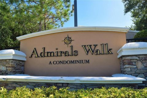 Condo in Sarasota, Florida, 1 bedroom № 2195968 - photo 2