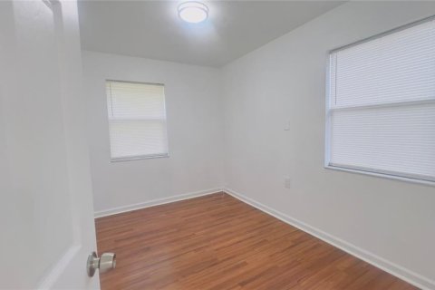 Casa en alquiler en Saint Petersburg, Florida, 2 dormitorios, 66.89 m2 № 2107459 - foto 17