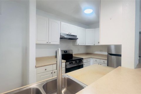 Casa en alquiler en Saint Petersburg, Florida, 2 dormitorios, 66.89 m2 № 2107459 - foto 6