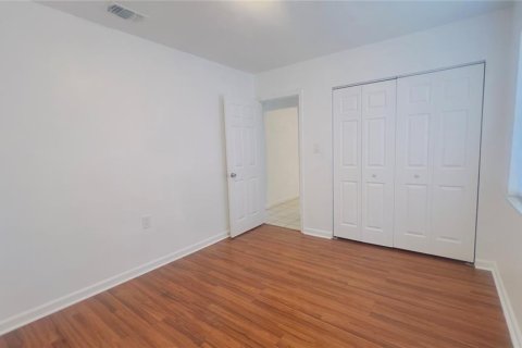 Casa en alquiler en Saint Petersburg, Florida, 2 dormitorios, 66.89 m2 № 2107459 - foto 15