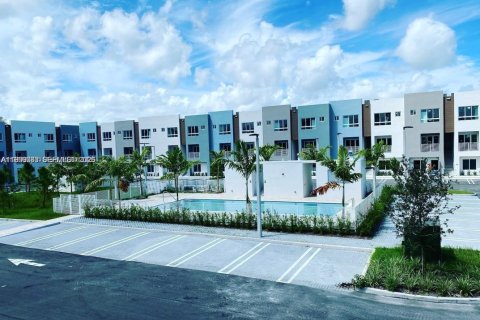 Кондоминиум с 2 спальнями в Авентура, Флорида № 1997066