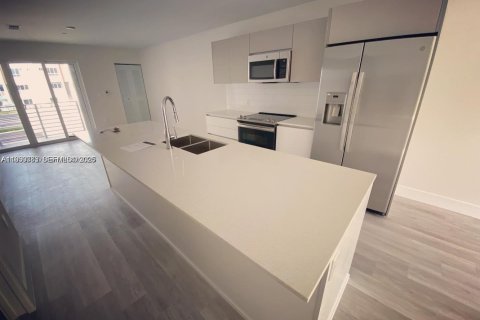 Copropriété à vendre à Aventura, Floride: 2 chambres, 123.1 m2 № 1997066 - photo 3