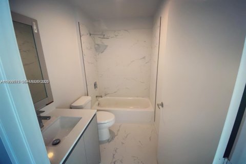 Copropriété à vendre à Aventura, Floride: 2 chambres, 123.1 m2 № 1997066 - photo 6