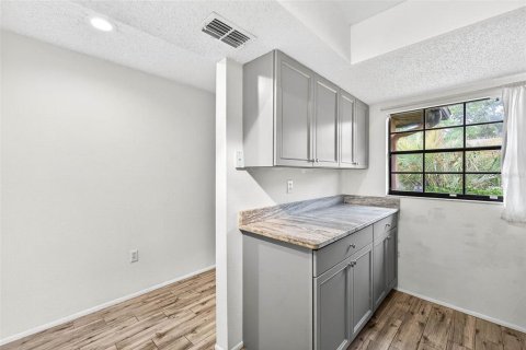 Condo in Largo, Florida, 3 bedrooms  № 1917889 - photo 2