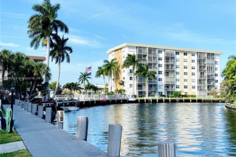 Condominio en venta en Oakland Park, Florida, 2 dormitorios, 78.97 m2 № 1957924 - foto 22