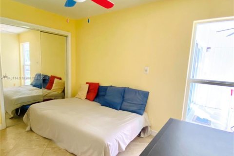 Condominio en venta en Oakland Park, Florida, 2 dormitorios, 78.97 m2 № 1957924 - foto 17