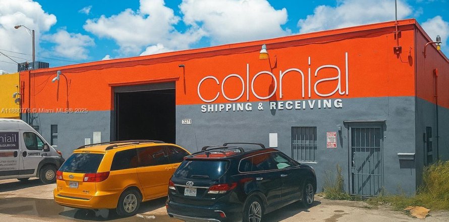 Immobilier commercial à Hialeah, Floride № 1929193