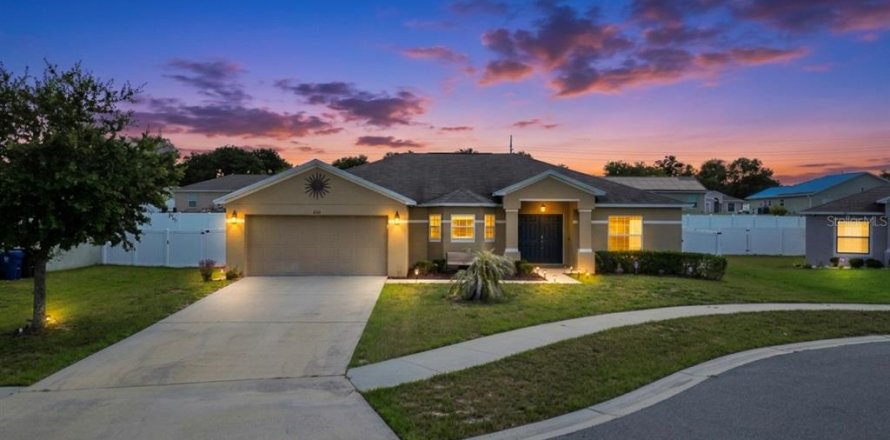 Casa en Haines City, Florida 3 dormitorios, 152.08 m2 № 2107416