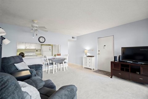 Condominio en venta en Seminole, Florida, 2 dormitorios, 80.36 m2 № 1673840 - foto 7