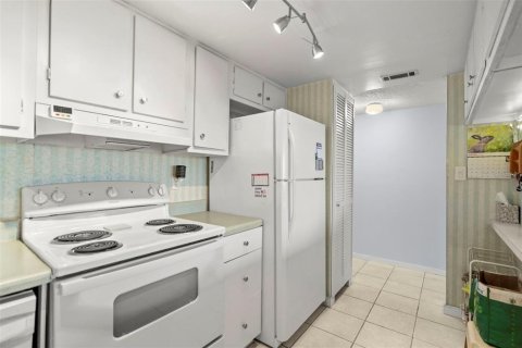 Condominio en venta en Seminole, Florida, 2 dormitorios, 80.36 m2 № 1673840 - foto 12
