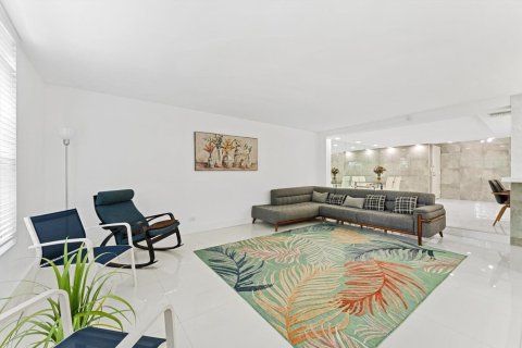 Copropriété à vendre à Lauderhill, Floride: 2 chambres, 117.06 m2 № 2414642 - photo 4