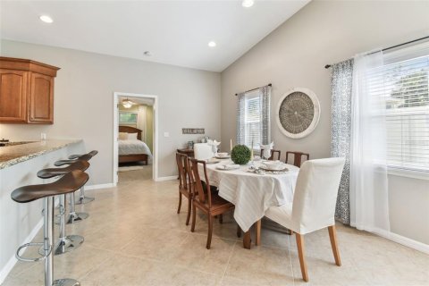 House in Saint Petersburg, Florida 4 bedrooms, 225.2 sq.m. № 1721181 - photo 14