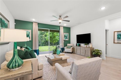 House in Davenport, Florida 4 bedrooms, 184.23 sq.m. № 1784967 - photo 2