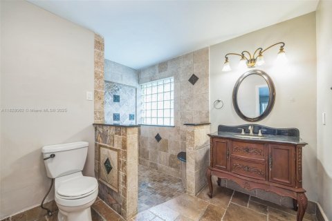 House in Coral Springs, Florida 3 bedrooms, 189.15 sq.m. № 1802475 - photo 11