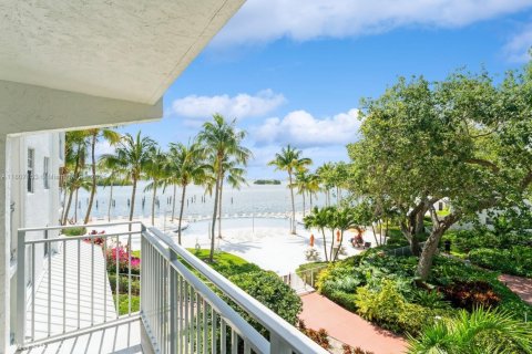 Condo in Miami, Florida, 2 bedrooms  № 1864711 - photo 22