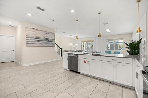 Casa en venta en Kissimmee, Florida, 9 dormitorios, 398.46 m2 № 2220936 - foto 10
