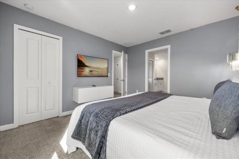 Casa en venta en Kissimmee, Florida, 9 dormitorios, 398.46 m2 № 2220936 - foto 24