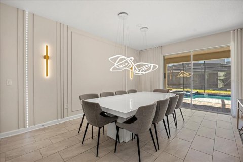 Casa en venta en Kissimmee, Florida, 9 dormitorios, 398.46 m2 № 2220936 - foto 7