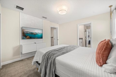 Casa en venta en Kissimmee, Florida, 9 dormitorios, 398.46 m2 № 2220936 - foto 26