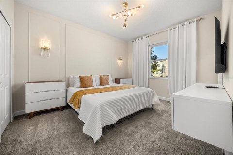 Casa en venta en Kissimmee, Florida, 9 dormitorios, 398.46 m2 № 2220936 - foto 29