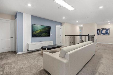 Casa en venta en Kissimmee, Florida, 9 dormitorios, 398.46 m2 № 2220936 - foto 17