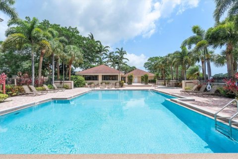 Townhouse in West Palm Beach, Florida 2 bedrooms, 119.66 sq.m. № 1777624 - photo 23