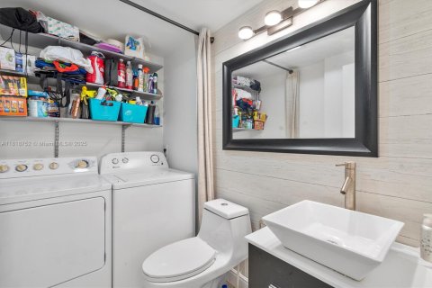 Townhouse in West Palm Beach, Florida 2 bedrooms, 119.66 sq.m. № 1777624 - photo 16