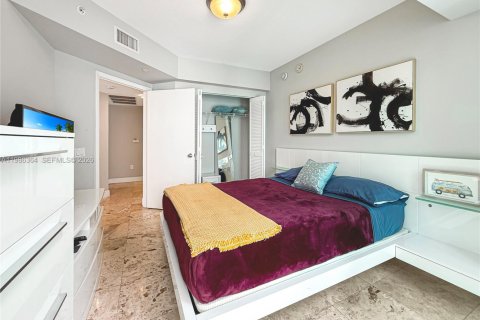 Copropriété à louer à Miami, Floride: 2 chambres, 119.75 m2 № 2047963 - photo 15