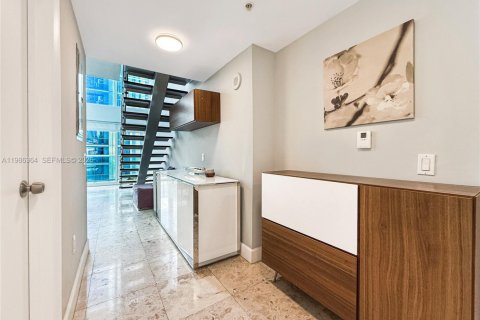 Copropriété à louer à Miami, Floride: 2 chambres, 119.75 m2 № 2047963 - photo 19