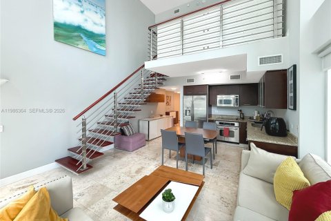 Copropriété à louer à Miami, Floride: 2 chambres, 119.75 m2 № 2047963 - photo 3