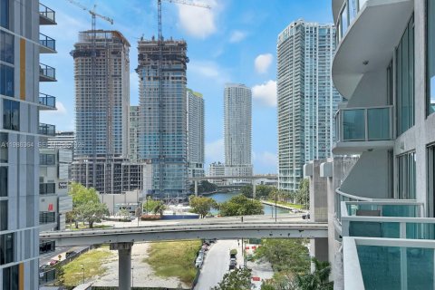 Copropriété à louer à Miami, Floride: 2 chambres, 119.75 m2 № 2047963 - photo 23