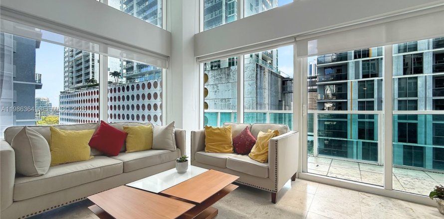 Condo à Miami, Floride, 2 chambres  № 2047963