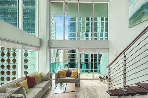 Copropriété à louer à Miami, Floride: 2 chambres, 119.75 m2 № 2047963 - photo 2