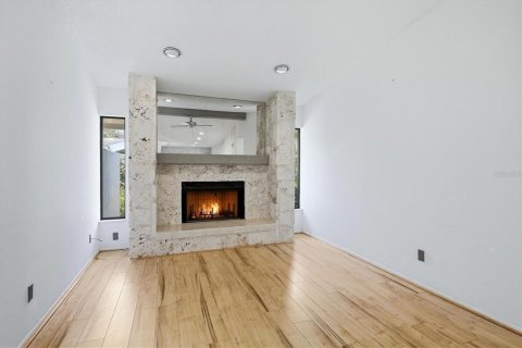 House in Sarasota, Florida 3 bedrooms, 226.03 sq.m. № 2396419 - photo 19