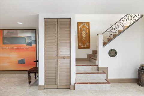 Copropriété à vendre à Sunny Isles Beach, Floride: 3 chambres, 210.42 m2 № 1950473 - photo 13