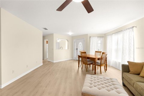 House in Ocala, Florida 2 bedrooms, 129.97 sq.m. № 2118383 - photo 19