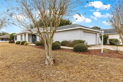 House in Ocala, Florida 2 bedrooms, 129.97 sq.m. № 2118383