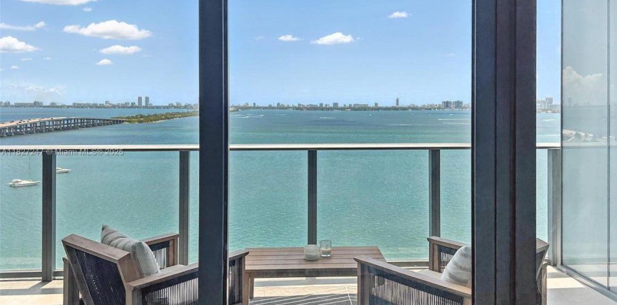 Condo à Miami, Floride, 3 chambres № 1809153