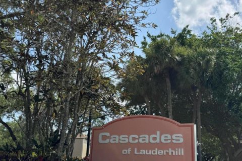 Condo in Lauderhill, Florida, 2 bedrooms  № 2265581 - photo 5