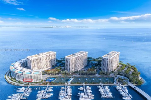 Condo in Miami, Florida, 4 bedrooms  № 2050400 - photo 30