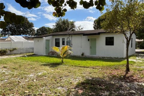 Casa en venta en Fort Lauderdale, Florida, 3 dormitorios, 86.96 m2 № 1999916 - foto 8