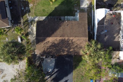 Casa en venta en Fort Lauderdale, Florida, 3 dormitorios, 86.96 m2 № 1999916 - foto 6