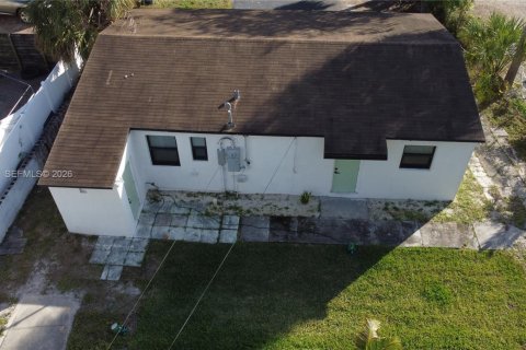 Casa en venta en Fort Lauderdale, Florida, 3 dormitorios, 86.96 m2 № 1999916 - foto 28