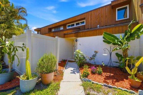 Condo à Clearwater, Floride, 4 chambres  № 2201623